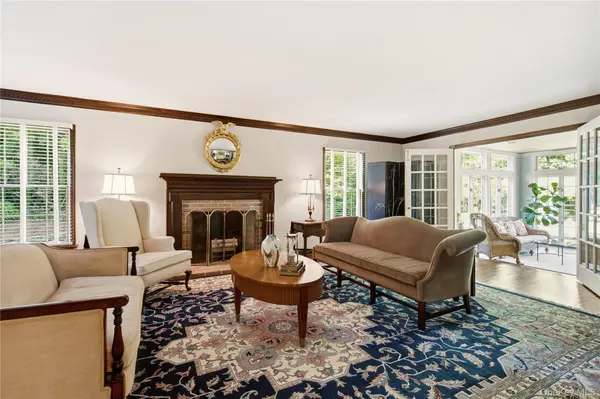 54 Snake Hill RD, Cold Spring Harbor, NY 11724