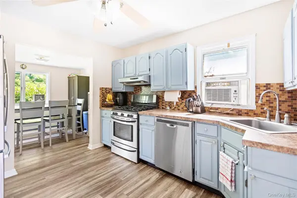 155 27th ST, Copiague, NY 11726