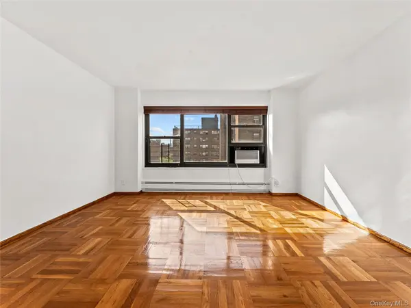 21-66 33rd RD #11B, Astoria, NY 11106