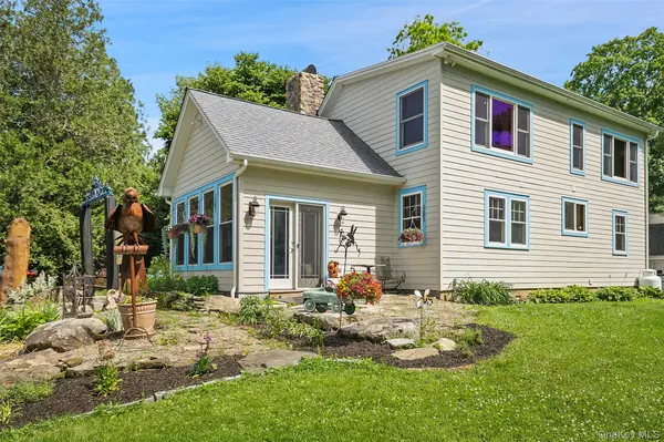 73 Lake Ellis RD, Wingdale, NY 12594