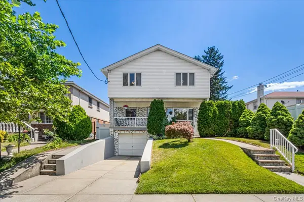 6461 230th ST, Oakland Gardens, NY 11364