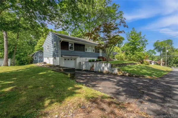 11 Forest DR, Suffern, NY 10901