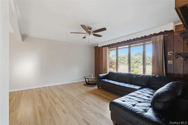 3 Hardy PL, Yonkers, NY 10703