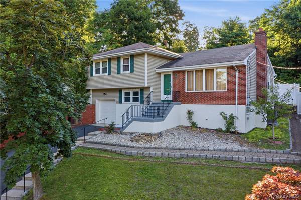 3 Hardy PL, Yonkers, NY 10703