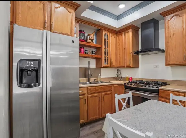 10455 39th AVE, Corona, NY 11368