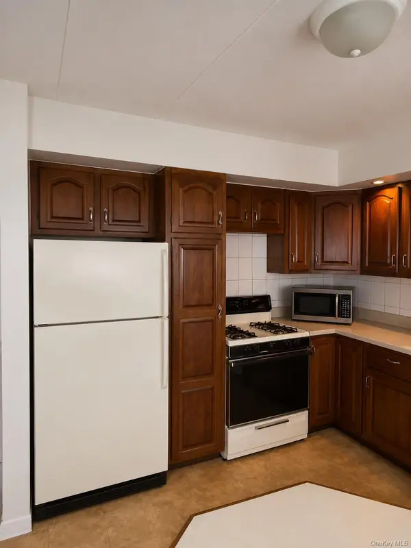 563 Ellsworth AVE #3, Bronx, NY 10465