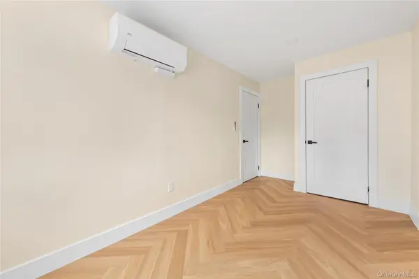 1442 33rd AVE #1, Astoria, NY 11106