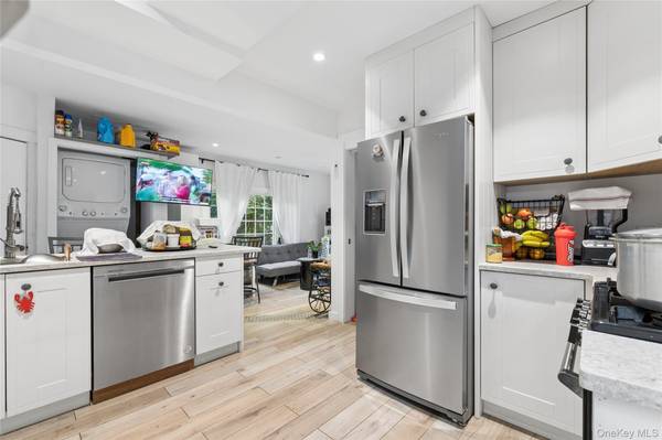 89 S Elroy DR, Montauk, NY 11954