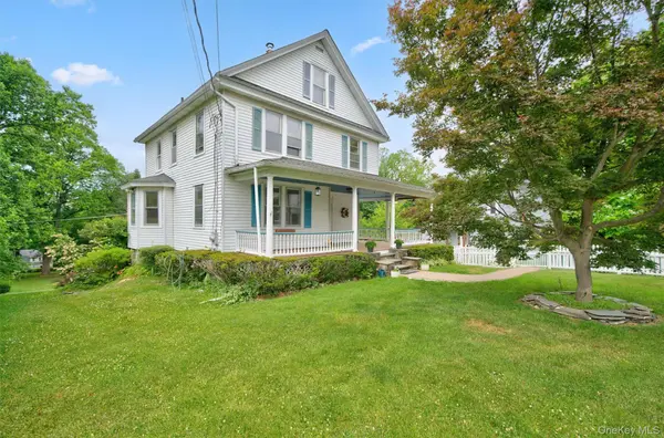609 Stage RD, Monroe, NY 10950
