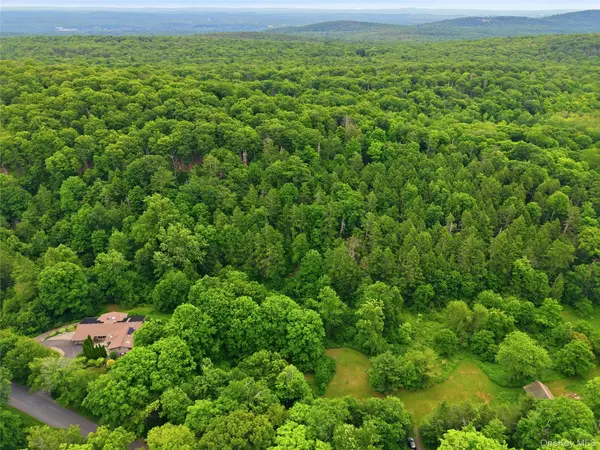 TBD Loughran LN, Highland, NY 12528