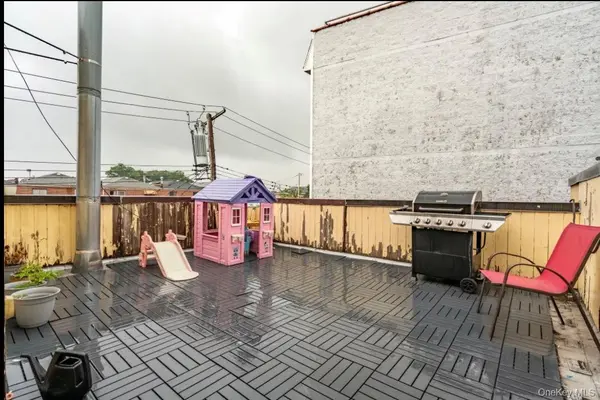 1496 Hicks ST, Bronx, NY 10469