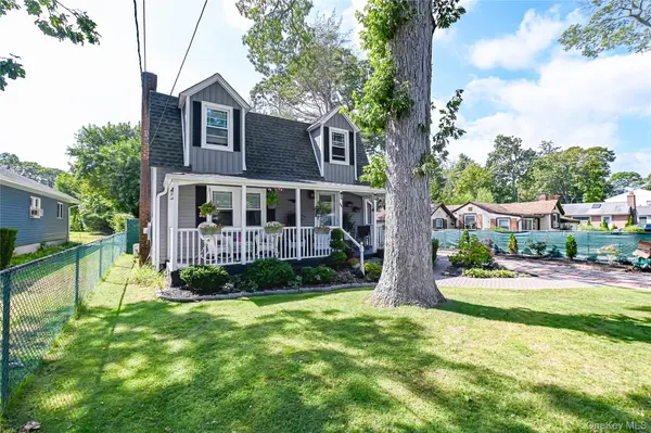 64 Audubon ST, Nesconset, NY 11767