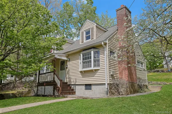 445 E Sunnyside LN, Irvington, NY 10533