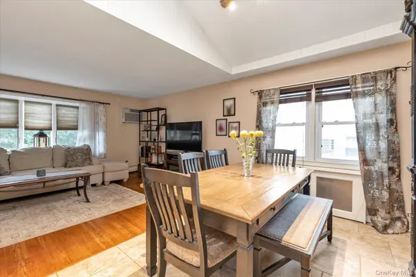3166 Perry AVE, Oceanside, NY 11572