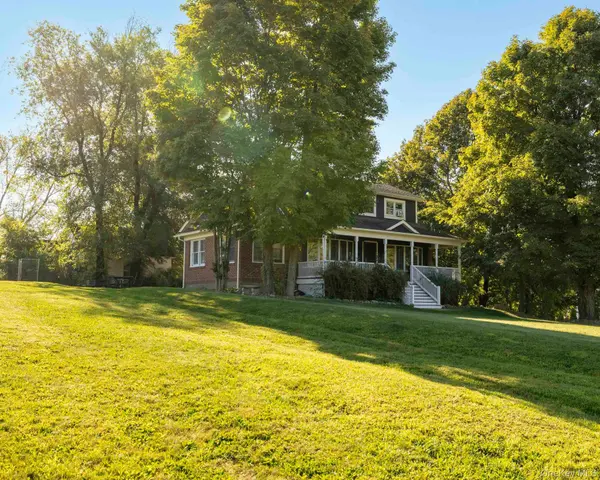98 North RD, Highland, NY 12528