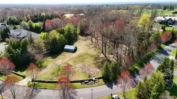5 Stone Bridge RD, Purchase, NY 10577