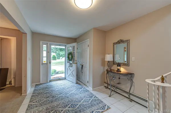 23 Hurtin BLVD, Smithtown, NY 11787