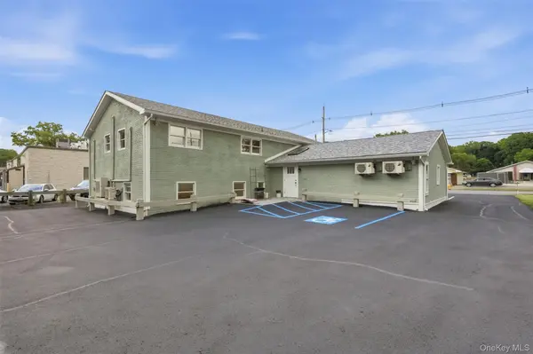 313 Fullerton AVE #6 Upper Level, Newburgh, NY 12550