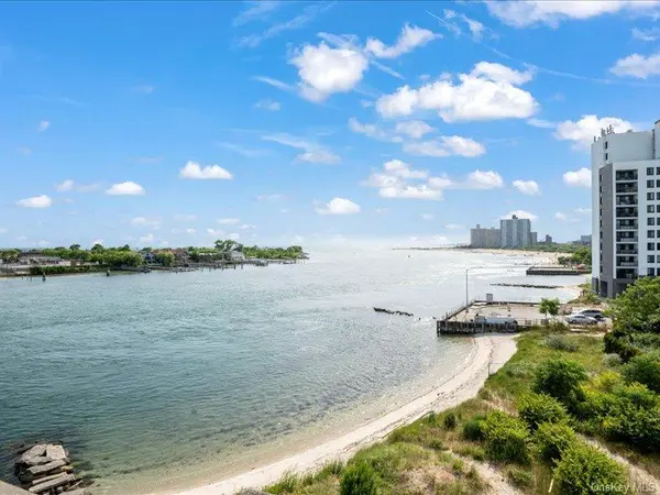 164 Beach 6th ST, Far Rockaway, NY 11691
