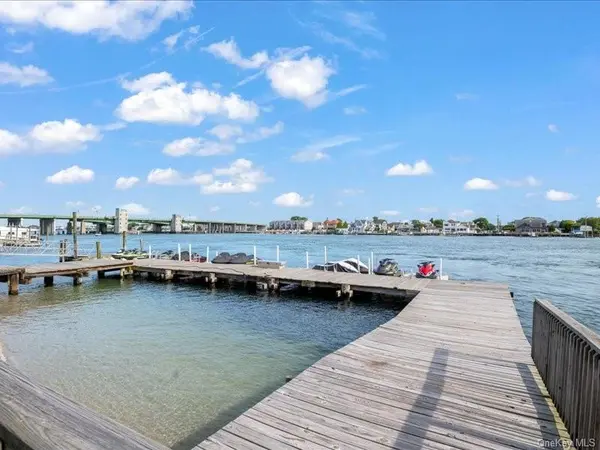 144 Beach 5th ST, Far Rockaway, NY 11691