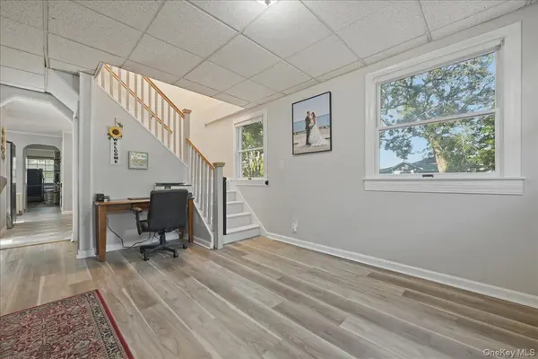 12 Thorne ST, Ronkonkoma, NY 11779