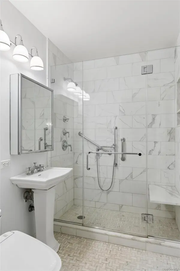 170 E 87th ST #E5FG, New York (manhattan), NY 10128