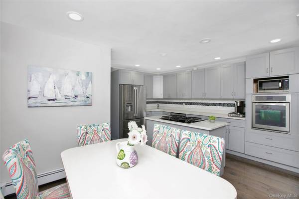 5 Kensington, Lido Beach, NY 11561