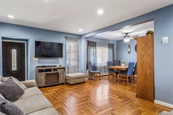 16648 24th RD, Whitestone, NY 11357