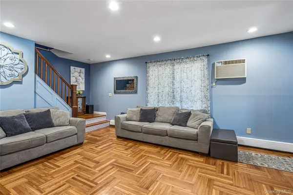 16648 24th RD, Whitestone, NY 11357