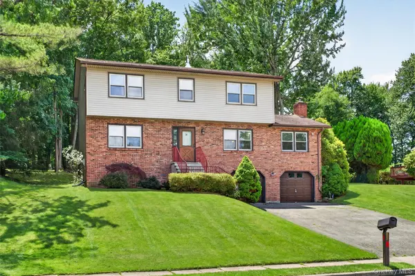 33 Winchester DR, Monroe, NY 10950
