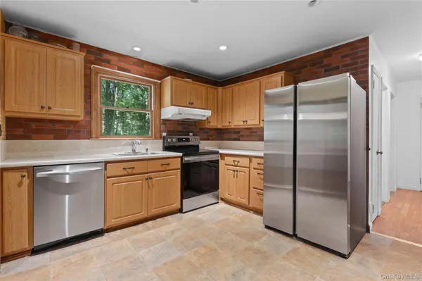 9 Stewart RD, South Salem, NY 10590