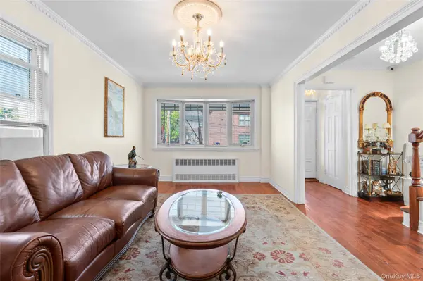 5902 70th ST, Maspeth, NY 11378