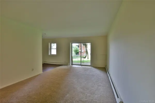 51 Leroy PL, Newburgh, NY 12550
