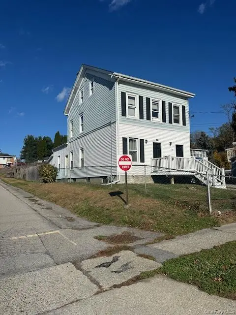 26 TAYLOR 1ST FLOOR AVE, Poughkeepsie, NY 12601