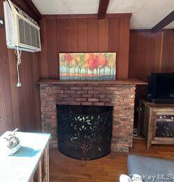 9 Cardiff LN, Rock Hill, NY 12775