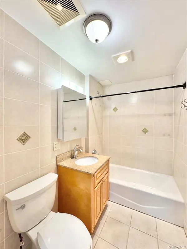 4606 88th ST #Unit 2F, Elmhurst, NY 11373