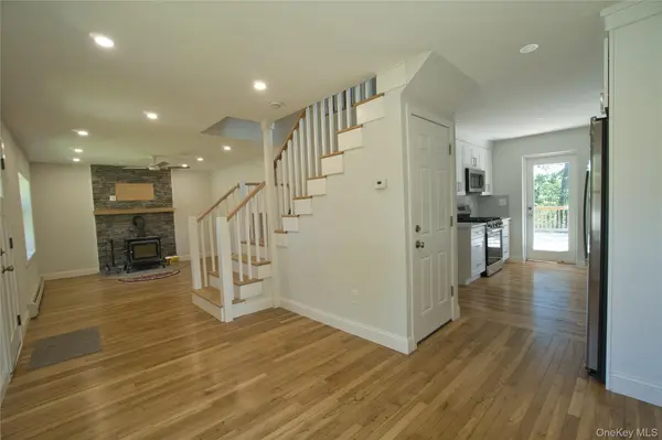 29 Overlin RD, Patterson, NY 12563