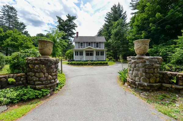 28 Montebello RD, Montebello, NY 10901