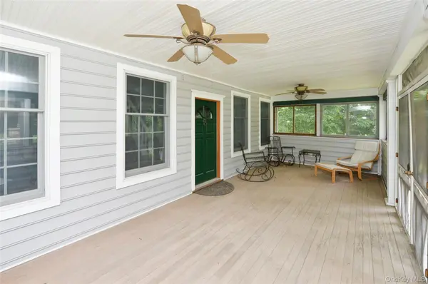 28 Montebello RD, Montebello, NY 10901