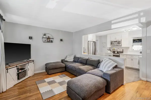 168 W 21st ST, Deer Park, NY 11729
