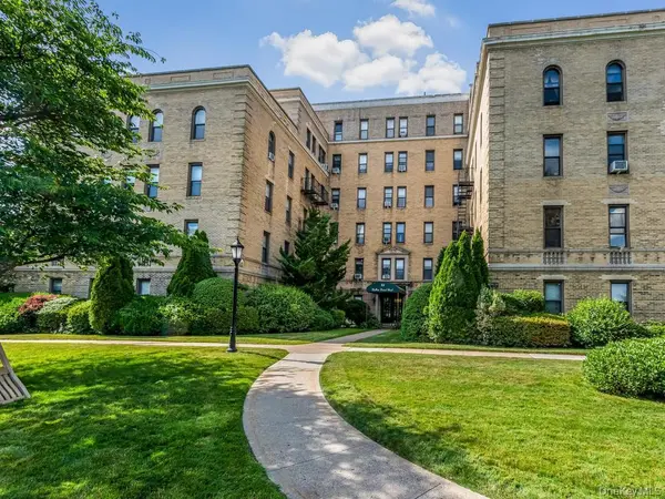 43 Calton RD #2J, New Rochelle, NY 10804