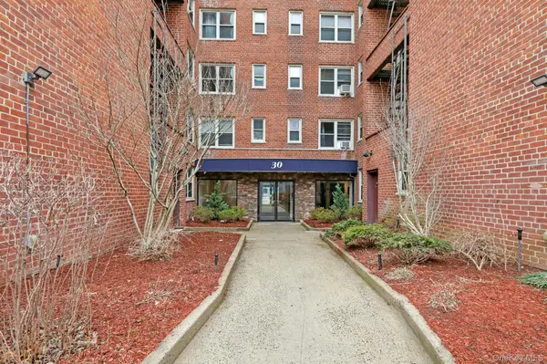 30 N Broadway #5H, White Plains, NY 10601