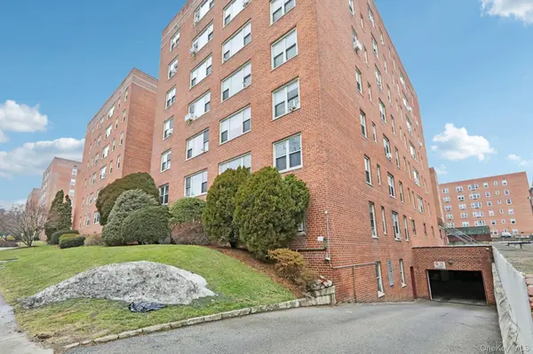 30 N Broadway #5H, White Plains, NY 10601