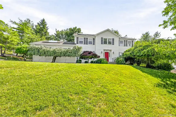 2 Sloane CT, Stony Point, NY 10980