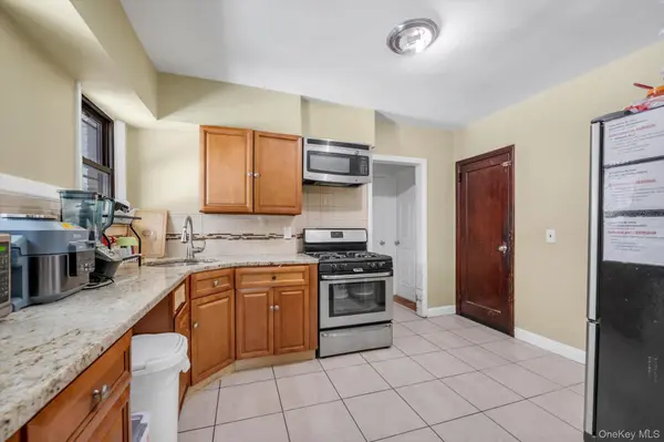 117-47 221st ST, Cambria Heights, NY 11411