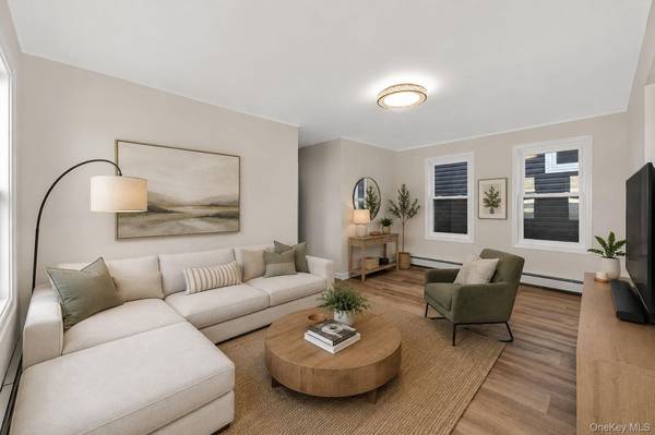 84 E Pine ST, Long Beach, NY 11561