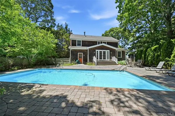 1195 Goose Creek LN, Southold, NY 11971