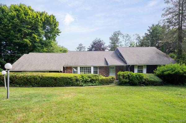209 Southdown RD, Lloyd Harbor, NY 11743