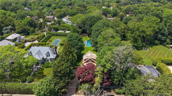 149 Accabonac RD, East Hampton, NY 11937