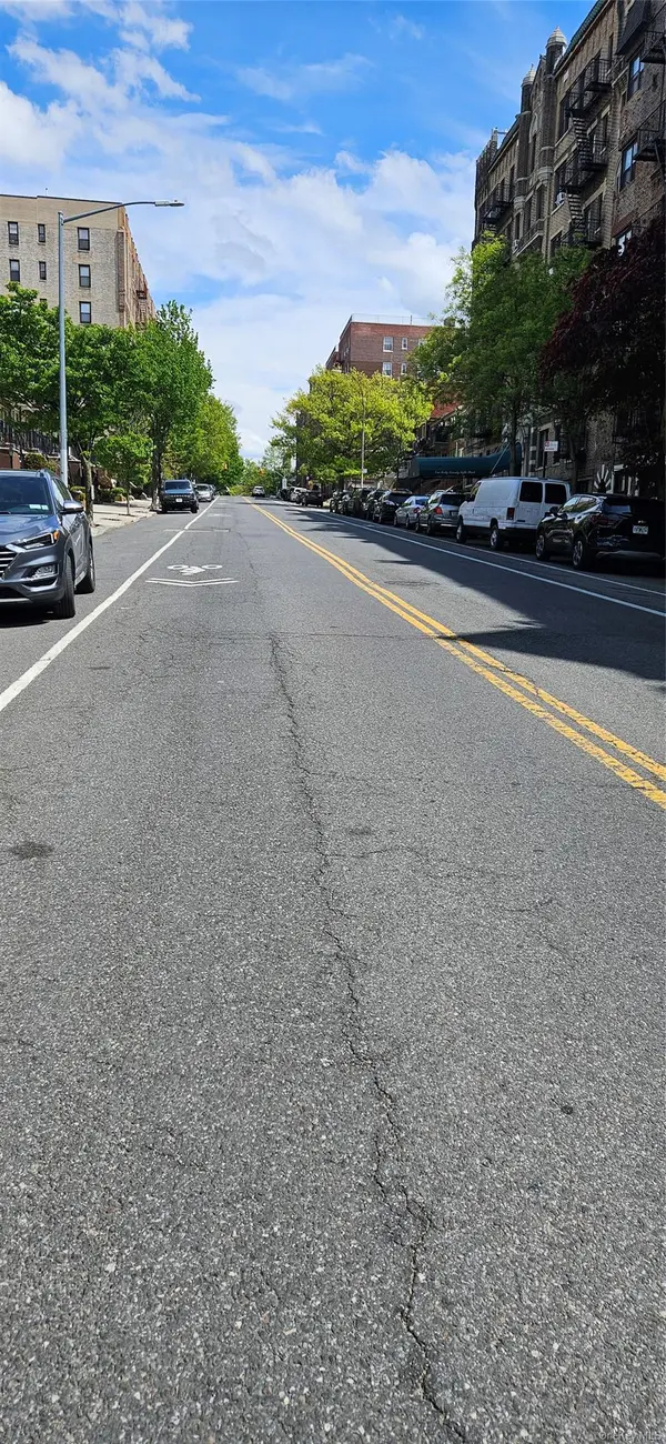130 Bay Ridge Pkwy #4E, Brooklyn, NY 11209